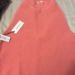 Aritzia babaton sculpt knit top - never worn. Fits more like medium/large.